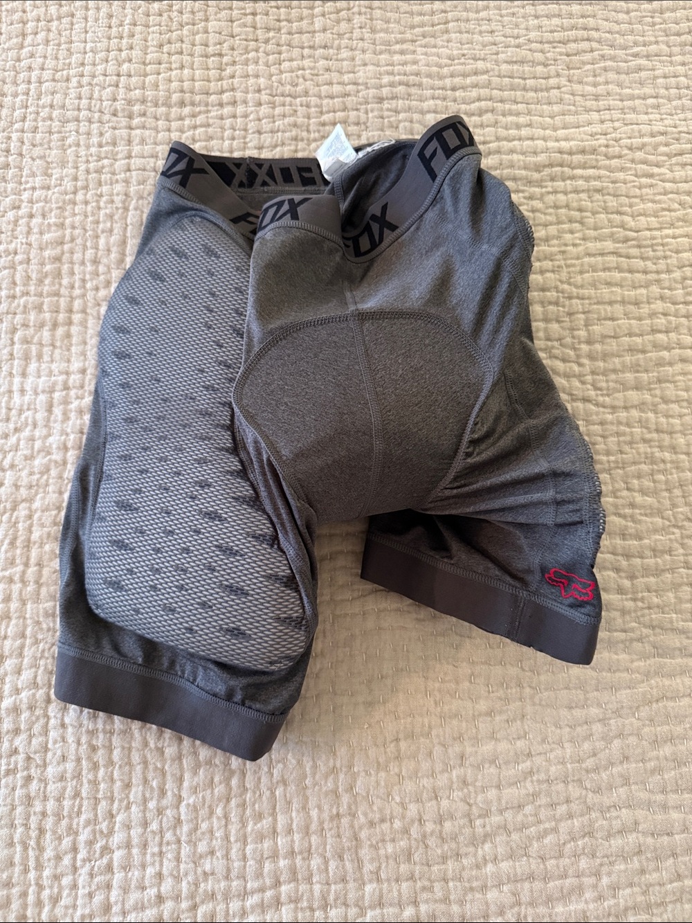 Fox Menโs Dark Gray Padded bike Shorts